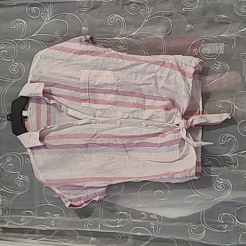 🟣 Striped Shimmery Button up